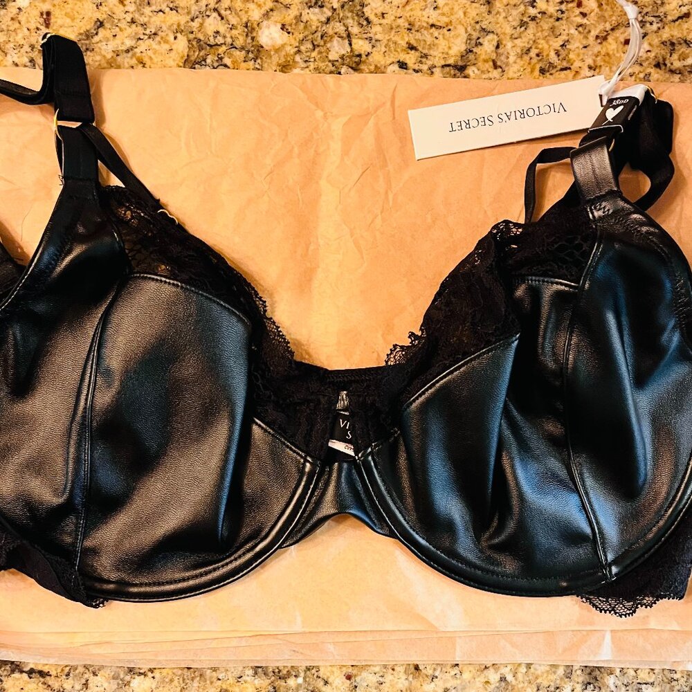 Victoria's Secret The Fabulous Full Cup Bra, Black 38DD